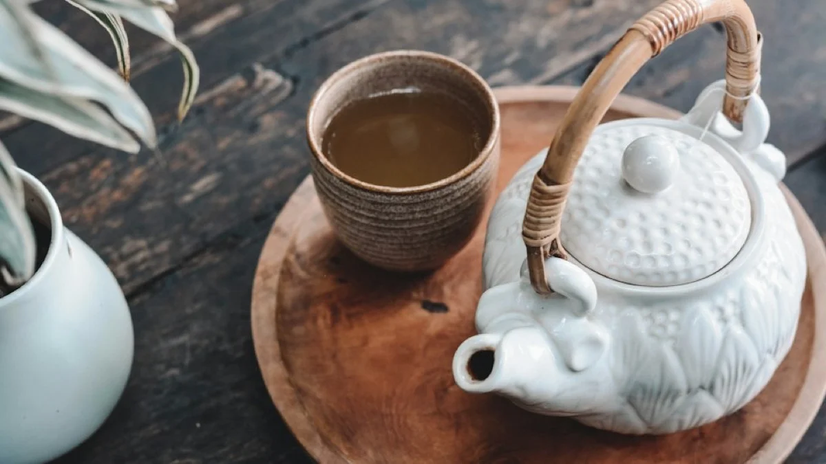 Seasonal Tea Drinking Recommendations: Green in Spring, Green Tea in Summer, Red in Autumn and Winter